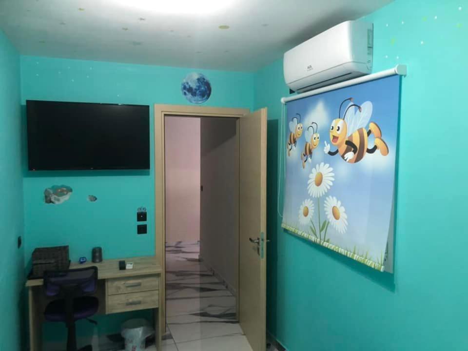 Golden Fox Studios And Suites Lákones 外观 照片
